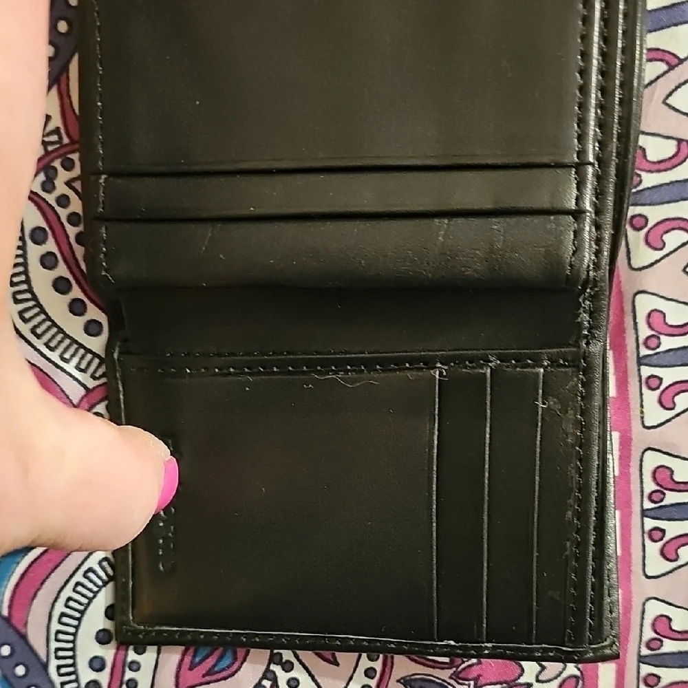 Claiborne NWOT Men's Black Leather Trifold Wallet